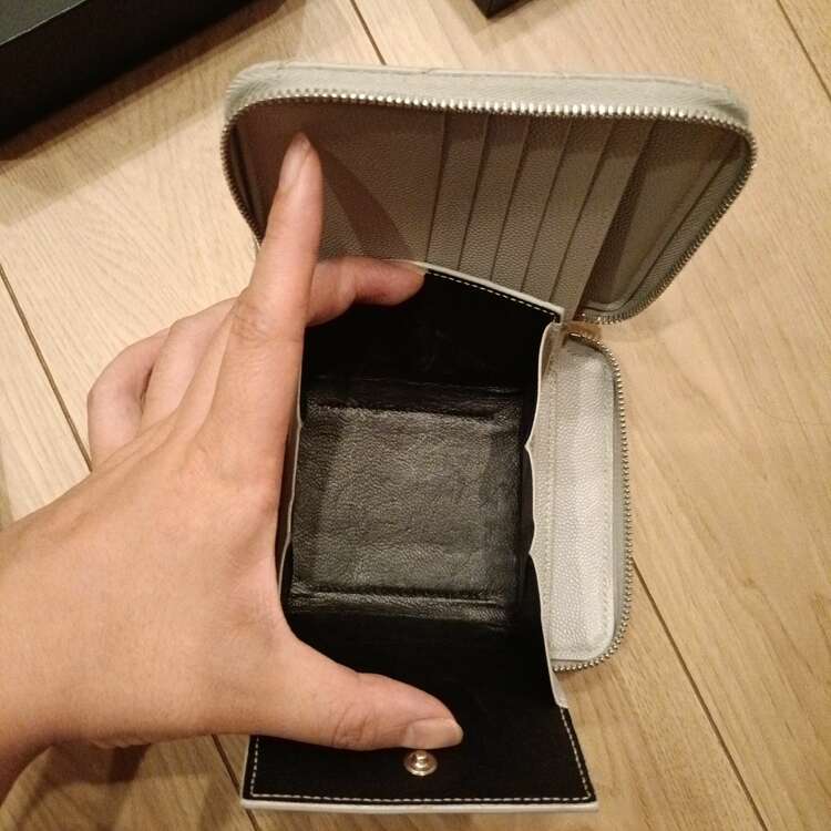 582112 BOWA2 1723（ブランド財布・小物）の商品画像 - 査定依頼日：2025年5月22日 - 最高査定価格：26,000円