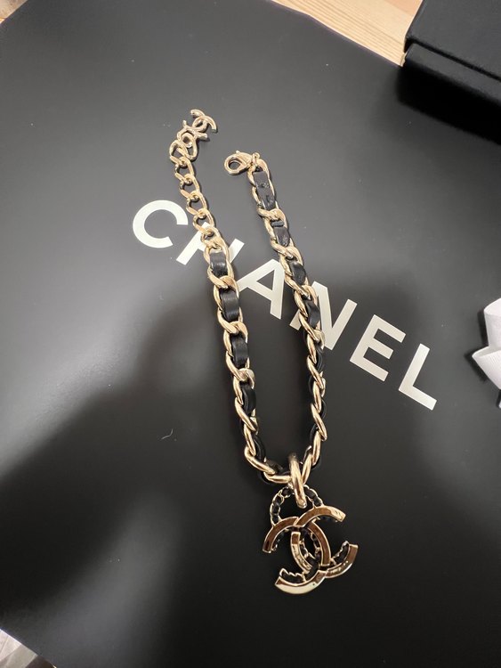 AB7847B07680NH056UNI（古着・ファッション）の商品画像 - 査定依頼日：2022年8月29日