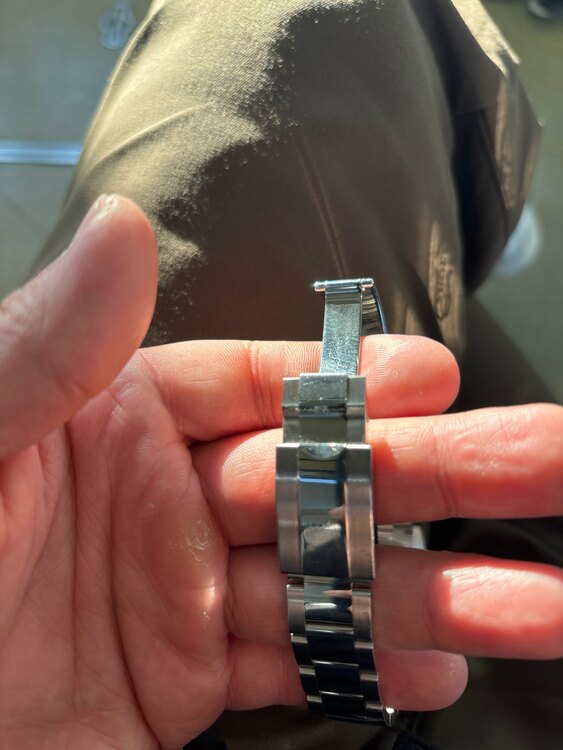 ロレックス デイトナ 11650（高級時計）の商品画像 - 査定依頼日：2024年12月25日 - 最高査定価格：4,100,000円