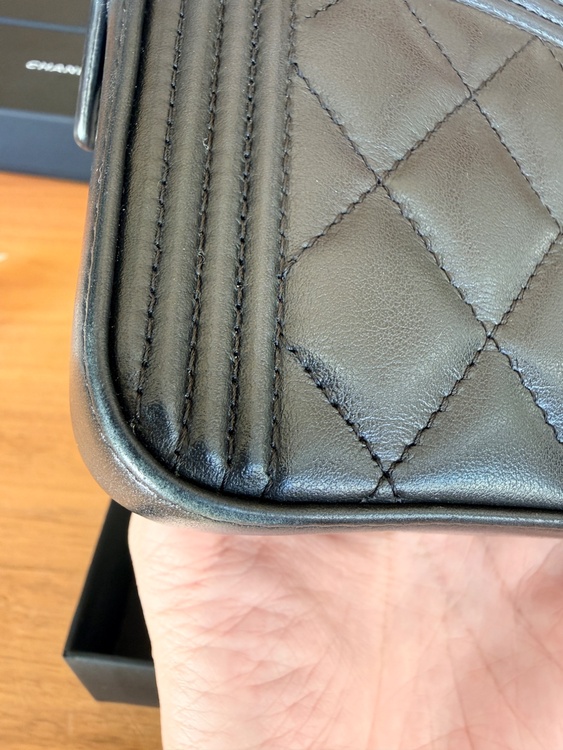 チェーンウォレット/A84069/ボーイシャネル/マトラッセ/ラムスキン/マット（ブランドバッグ）の商品画像 - 査定依頼日：2026年2月20日 - 最高査定価格：190,000円