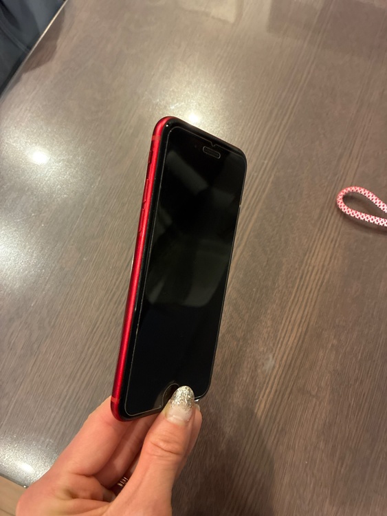 iPhone SE (第 3 世代) 128GB SIMフリー（スマホ）の商品画像 - 査定依頼日：2026年4月7日 - 最高査定価格：24,000円