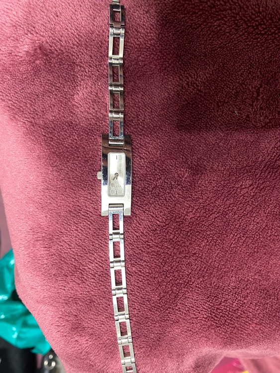 グッチ　時計（高級時計）の商品画像 - 査定依頼日：2026年2月20日 - 最高査定価格：8,000円