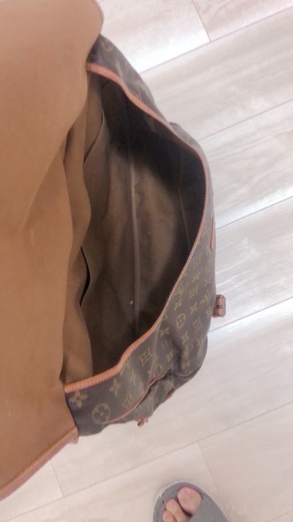 ソミュール43（ブランドバッグ）の商品画像 - 査定依頼日：2022年7月31日 - 最高査定価格：32,000円