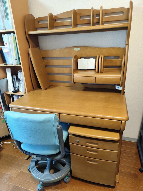 学習机（家具・寝具）の商品画像 - 査定依頼日：2026年3月23日 - 最高査定価格：5,000円
