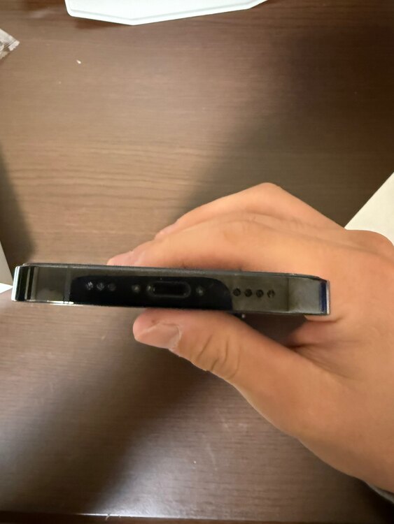 iPhone 14 Pro 128GB docomo（スマホ）の商品画像 - 査定依頼日：2025年4月15日 - 最高査定価格：67,000円