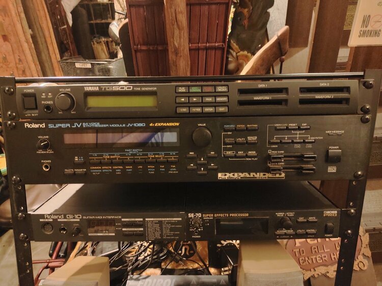 JV-1080 ラックシンセ（ピアノ・楽器・PA機材）の商品画像 - 査定依頼日：2026年8月1日 - 最高査定価格：25,000円