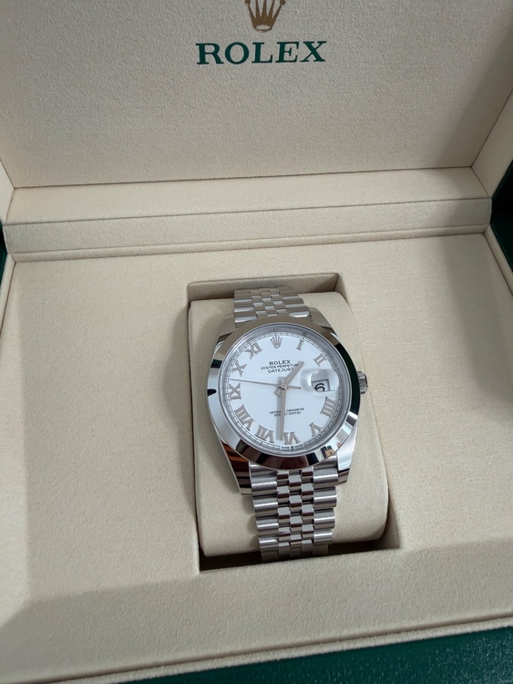 デイトジャスト41（高級時計）の商品画像 - 査定依頼日：2026年1月11日 - 最高査定価格：1,600,000円