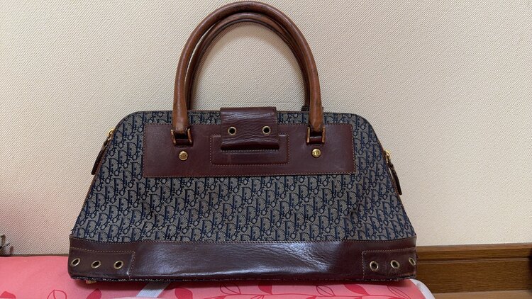 トロッター柄ハンドバッグ（ブランドバッグ）の商品画像 - 査定依頼日：2025年3月23日 - 最高査定価格：80,000円