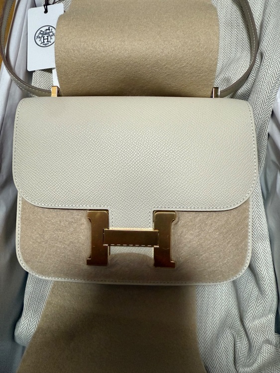 コンスタンスミニ（ブランドバッグ）の商品画像 - 査定依頼日：2025年11月21日 - 最高査定価格：1,470,000円