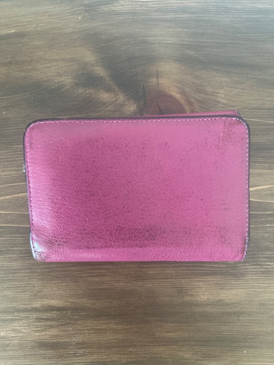 ミュウミュウ  （ブランドバッグ）の商品画像 - 査定依頼日：2025年10月2日 - 最高査定価格：5,000円