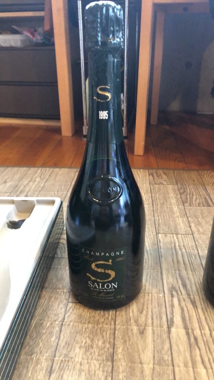 シャンパン サロン （お酒）の商品画像 - 査定依頼日：2025年11月18日 - 最高査定価格：100,000円