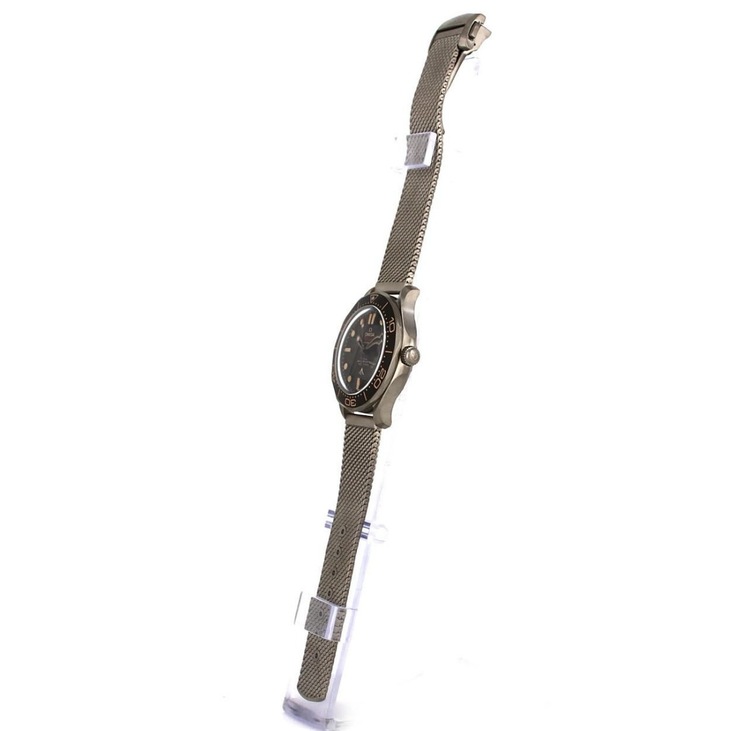 オメガ シーマスターダイバー300M･007エディション TI（高級時計）の商品画像 - 査定依頼日：2026年7月16日 - 最高査定価格：1,200,000円
