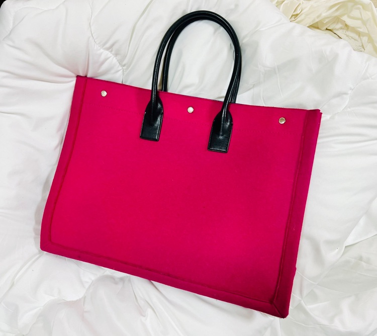 イブサンローラン  （ブランドバッグ）の商品画像 - 査定依頼日：2025年6月16日 - 最高査定価格：70,000円