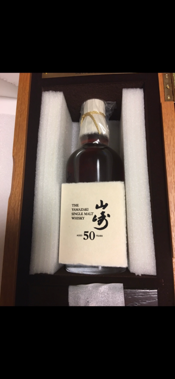 ウイスキー サントリー山崎 （お酒）の商品画像 - 査定依頼日：2025年1月27日 - 最高査定価格：40,000,000円