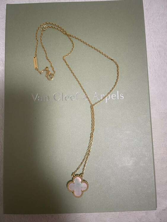 ヴィンテージアルハンブラペンダント（金・貴金属）の商品画像 - 査定依頼日：2025年5月9日 - 最高査定価格：260,000円