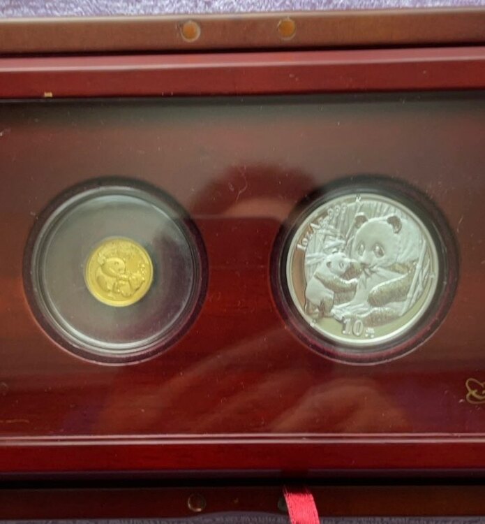 パンダ金貨　1／10オンス　2006年（金・貴金属）の商品画像 - 査定依頼日：2025年1月23日 - 最高査定価格：300,000円