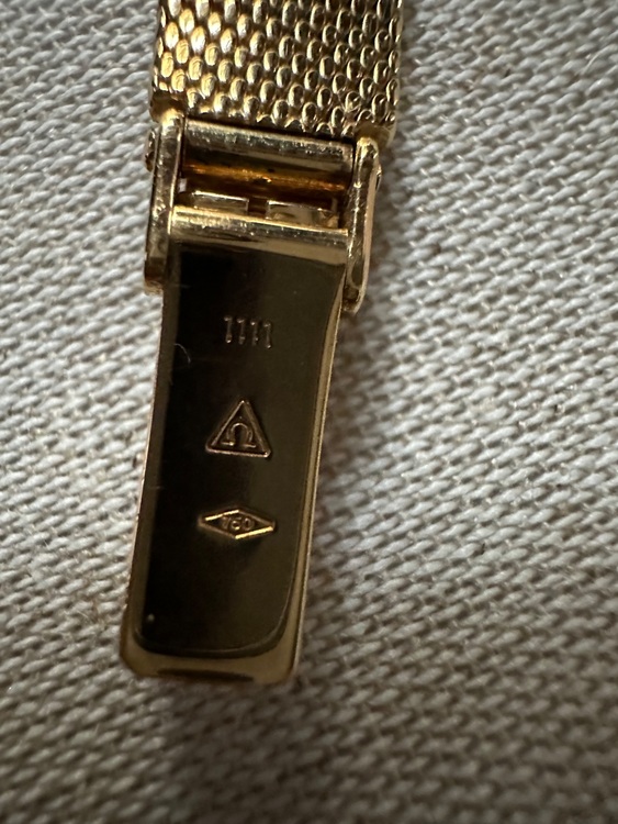 18金無垢のビンテージデ．ビル（高級時計）の商品画像 - 査定依頼日：2025年11月27日 - 最高査定価格：1,000,000円