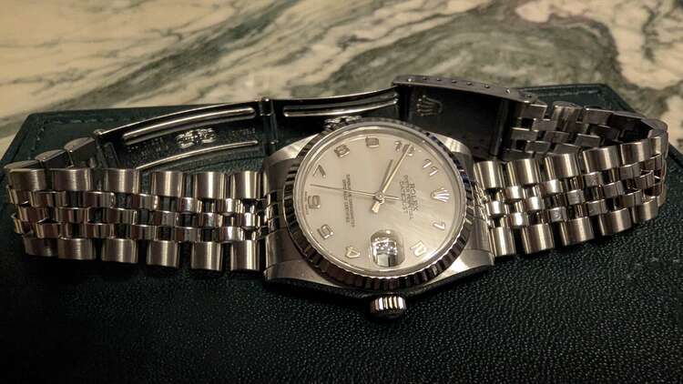 ロレックス パーペチュアルデイト 68274NA（高級時計）の商品画像 - 査定依頼日：2025年3月17日 - 最高査定価格：550,000円