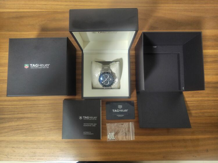 TAG HEUER クロノグラフ キャリバー16 ブラック（高級時計）の商品画像 - 査定依頼日：2025年10月31日 - 最高査定価格：210,000円