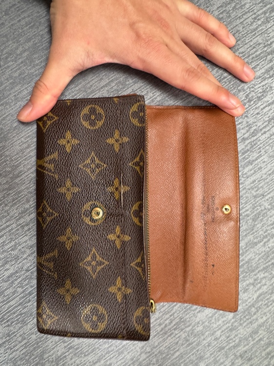 ルイヴィトン　モノグラム　ポシェット・ポルト・モネ・クレディ（ブランドバッグ）の商品画像 - 査定依頼日：2026年1月30日 - 最高査定価格：16,000円