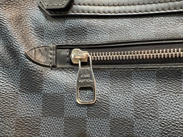 ルイ ヴィトン ダミエ コバルト グリニッジ ショルダーバッグ メッセンジャーバ（ブランドバッグ）の商品画像 - 査定依頼日：2025年11月13日 - 最高査定価格：60,000円