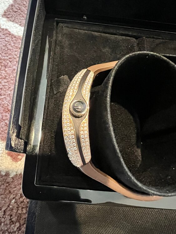 フランクミュラー その他 （高級時計）の商品画像 - 査定依頼日：2024年12月11日 - 最高査定価格：2,000,000円