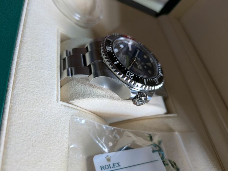 ロレックス シードゥエラー 12266（高級時計）の商品画像 - 査定依頼日：2025年9月19日 - 最高査定価格：1,820,000円