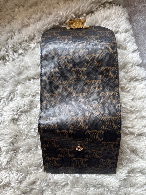 セリーヌ  （ブランドバッグ）の商品画像 - 査定依頼日：2025年8月5日 - 最高査定価格：50,000円