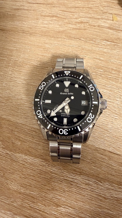 スプリングドライブダイバーズ（高級時計）の商品画像 - 査定依頼日：2025年10月23日 - 最高査定価格：310,000円