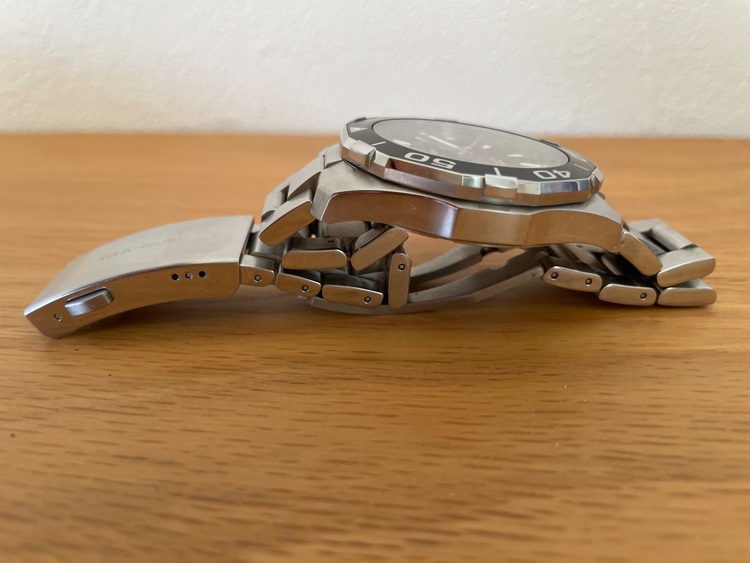 タグホイヤー アクアレーサー WAY111（高級時計）の商品画像 - 査定依頼日：2025年11月15日 - 最高査定価格：140,000円