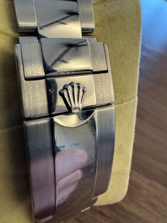 ロレックス デイトナ 116520（高級時計）の商品画像 - 査定依頼日：2025年10月5日 - 最高査定価格：3,500,000円