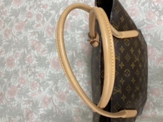 ラスパイル　m40608（ブランドバッグ）の商品画像 - 査定依頼日：2022年5月21日 - 最高査定価格：100,000円