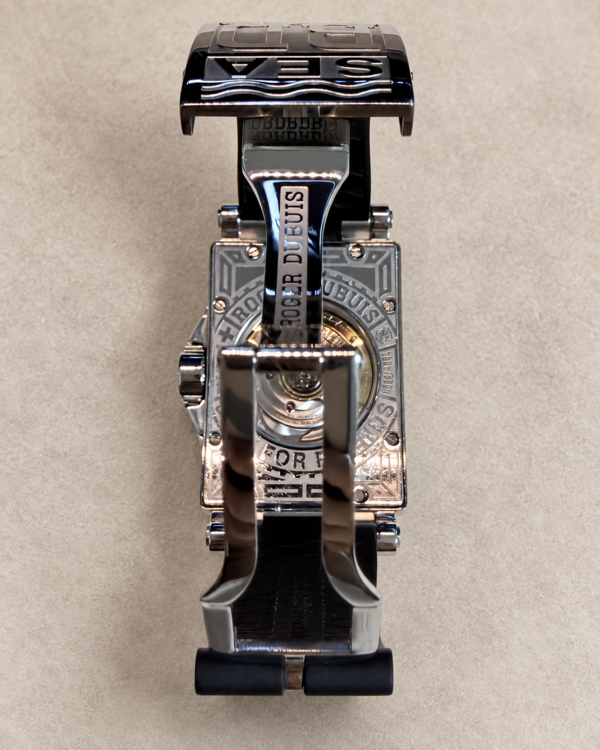 ROGER DUBUIS（ロジェ・デュブイ）（高級時計）の商品画像 - 査定依頼日：2026年9月19日 - 最高査定価格：500,000円