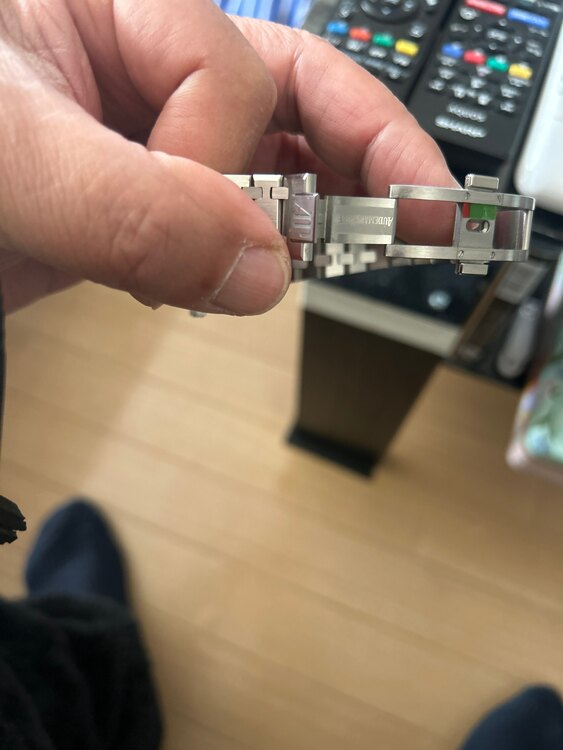 オーデマピゲ ロイヤルオーク （高級時計）の商品画像 - 査定依頼日：2025年3月8日 - 最高査定価格：7,350,000円