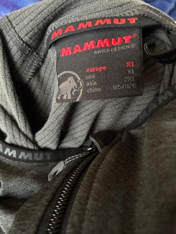 MAMMUT EXCURSION Advanced Jacket MEN（古着・ファッション）の商品画像 - 査定依頼日：2026年5月3日 - 最高査定価格：3,000円