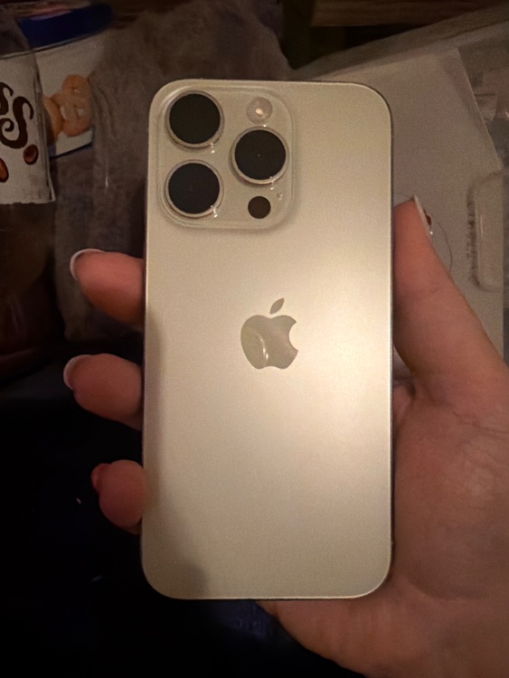 iPhone 15 Pro 128GB SIMフリー（スマホ）の商品画像 - 査定依頼日：2025年11月27日 - 最高査定価格：91,000円