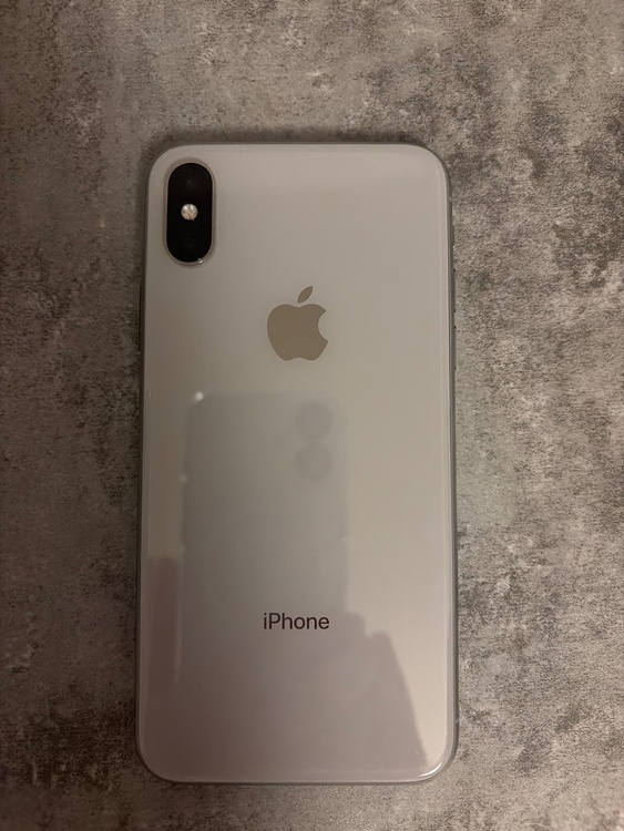 iPhoneX  ホワイト（スマホ）の商品画像 - 査定依頼日：2026年3月25日 - 最高査定価格：9,000円