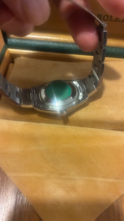 ロレックス パーペチュアルデイト Rolex Oyster Perpetual Ref.15200/カラー:ぴを（高級時計）の商品画像 - 査定依頼日：2025年12月20日 - 最高査定価格：750,000円