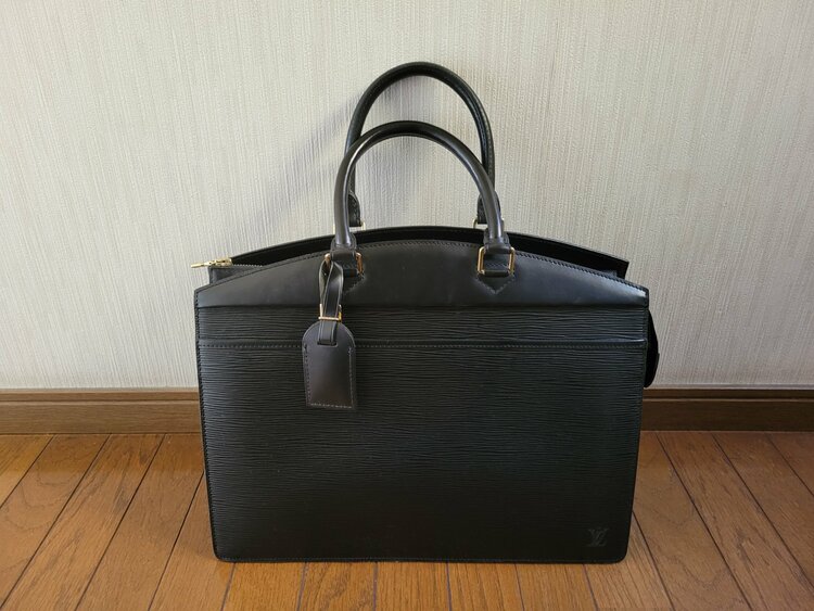 リヴィエラ 型番:M48182（ブランドバッグ）の商品画像 - 査定依頼日：2026年10月9日 - 最高査定価格：50,000円