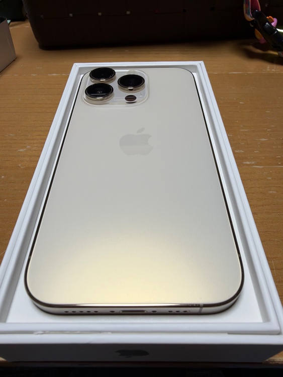 iPhone iPhone 14 Pro 256GB SIMフリー（スマホ）の商品画像 - 査定依頼日：2026年9月27日 - 最高査定価格：65,000円