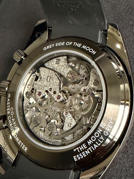 オメガ スピードマスター （高級時計）の商品画像 - 査定依頼日：2026年1月19日 - 最高査定価格：2,000,000円