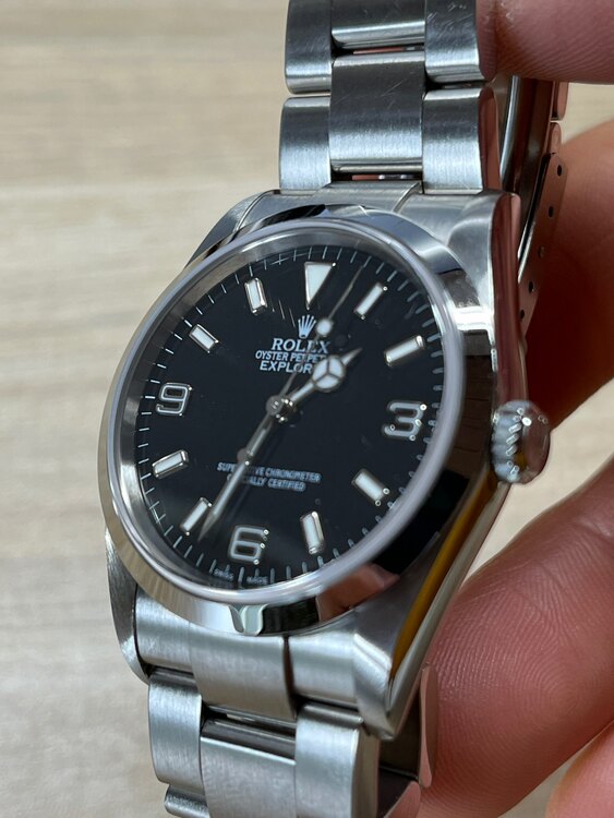 ロレックス エクスプローラー 11427（高級時計）の商品画像 - 査定依頼日：2025年2月3日 - 最高査定価格：880,000円