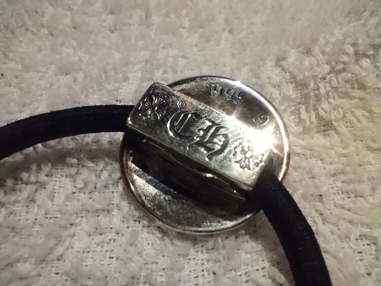 クロムハーツ ヘアバンド ヘアゴム　（古着・ファッション）の商品画像 - 査定依頼日：2025年12月10日 - 最高査定価格：50,000円