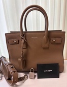 イブサンローラン  （ブランドバッグ）の商品画像 - 査定依頼日：2025年10月26日 - 最高査定価格：130,000円