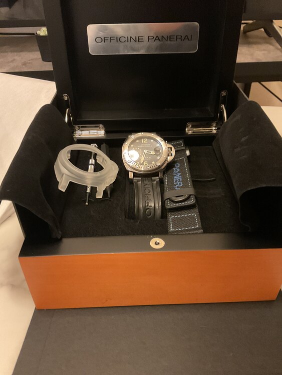 パネライ サブマーシブル PM0002（高級時計）の商品画像 - 査定依頼日：2025年1月27日 - 最高査定価格：500,000円