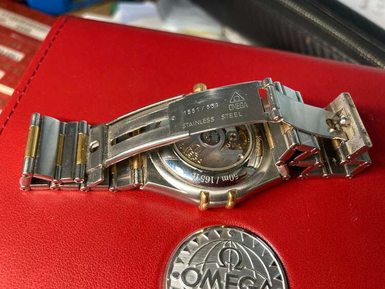 オメガ コンステーション 1112036205200（高級時計）の商品画像 - 査定依頼日：2025年3月9日 - 最高査定価格：230,000円