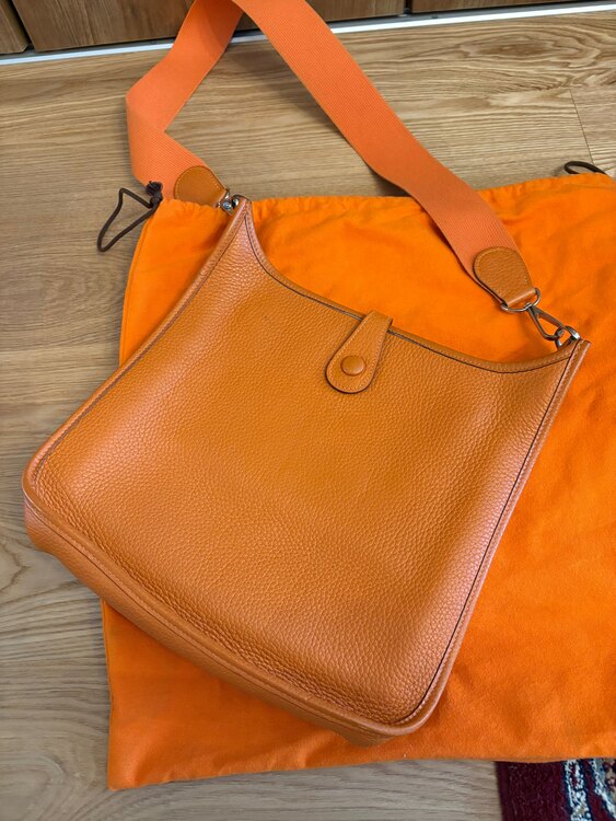 エルメス エブリン （ブランドバッグ）の商品画像 - 査定依頼日：2025年4月30日 - 最高査定価格：250,000円