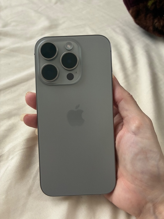 iPhone iPhone 15 Pro 256GB SIMフリー（スマホ）の商品画像 - 査定依頼日：2026年9月28日 - 最高査定価格：92,000円