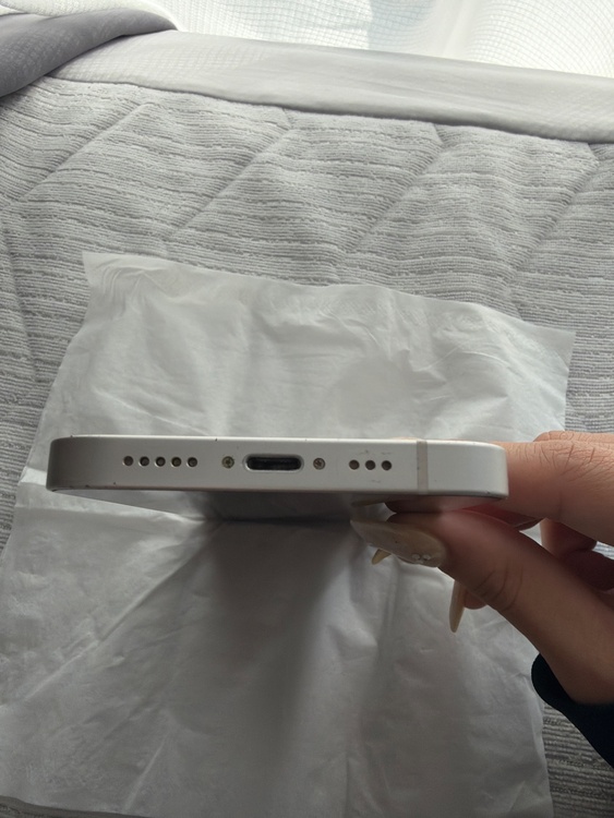 iPhone iPhone 14 256GB SIMフリー（スマホ）の商品画像 - 査定依頼日：2026年9月22日 - 最高査定価格：45,500円