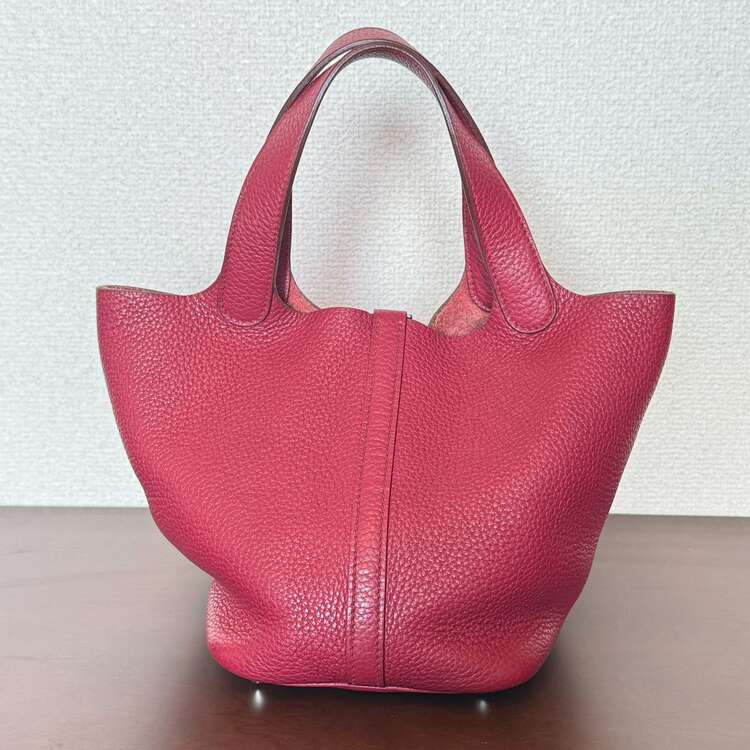 ピコタンロック （ブランドバッグ）の商品画像 - 査定依頼日：2025年3月17日 - 最高査定価格：280,000円